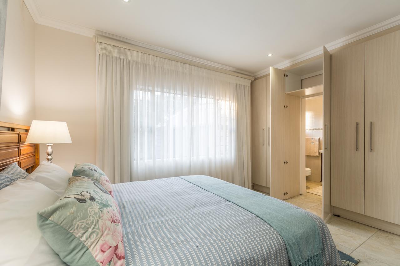 Oceanview B&B East London Buitenkant foto