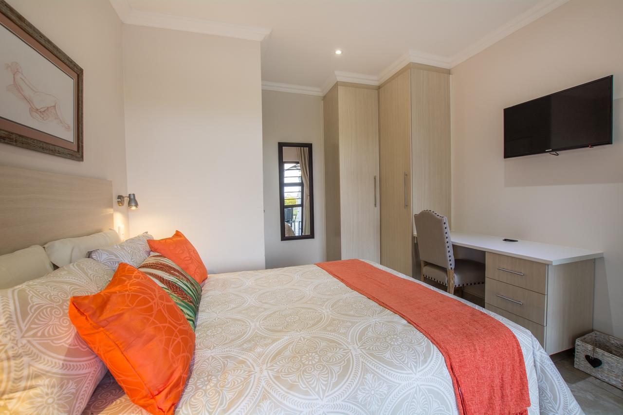 Oceanview B&B East London Buitenkant foto